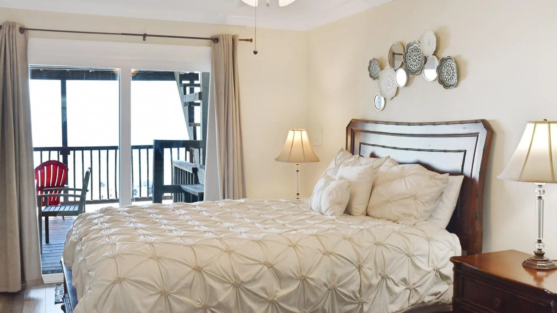 Apartment Grill Out With Private Beachfront Views! Destin